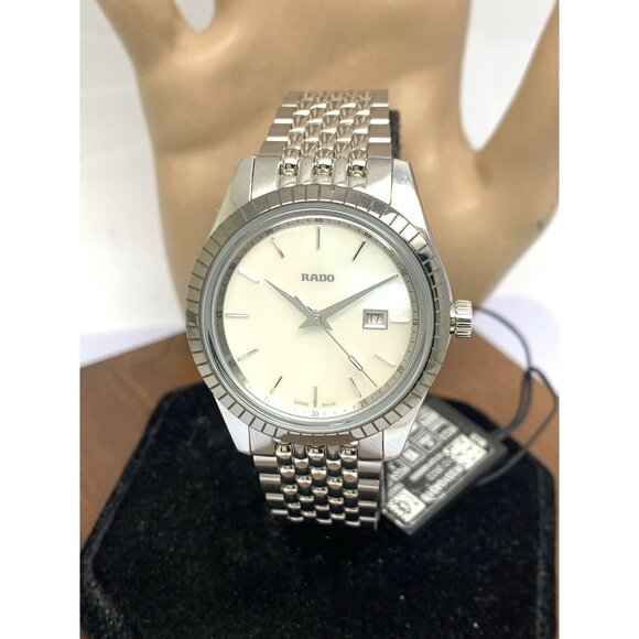 Rado Women\'s Watch R33104918 HyperChrome Swiss Quartz Mother of Pearl Dial 35mm